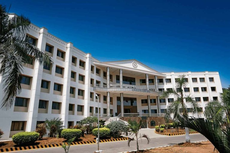 When Campus Drive Became a Live Experience Instead of a “Traditional Exam”